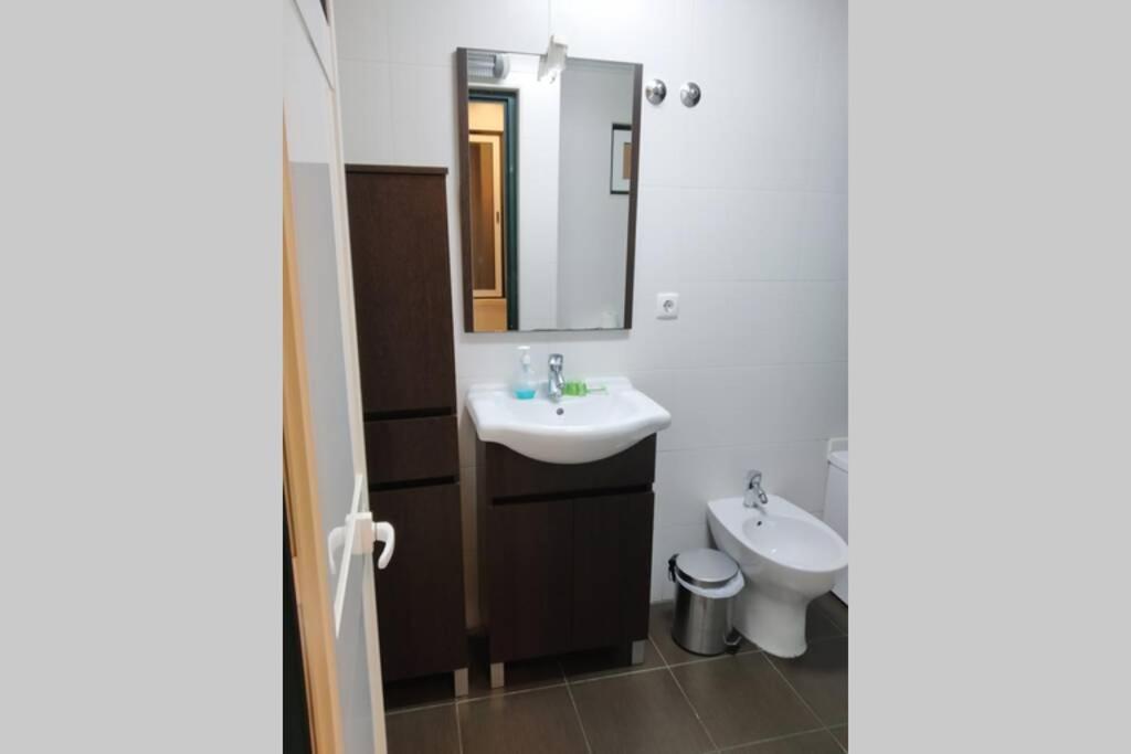 Apartment In The Center Next To The Parliament Lisbon Luaran gambar