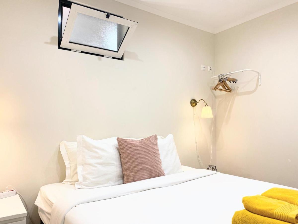 Apartment In The Center Next To The Parliament Lisbon Luaran gambar